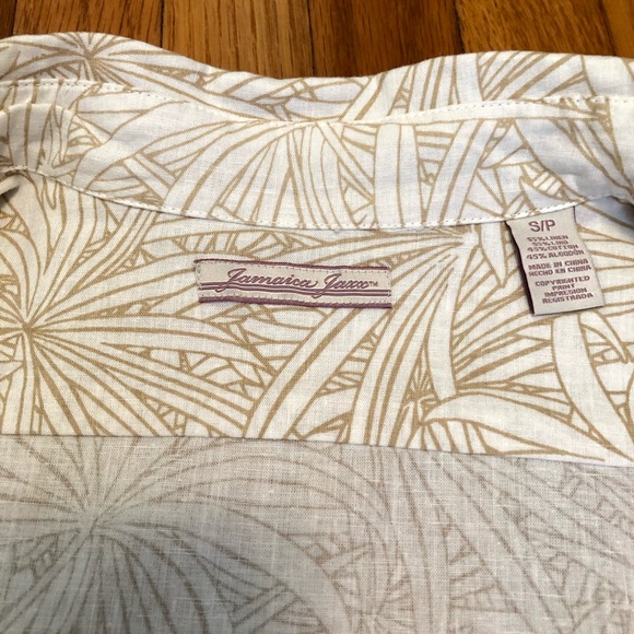 Linen/Cotton Cool V-Neck Button Shirt - Picture 5 of 8